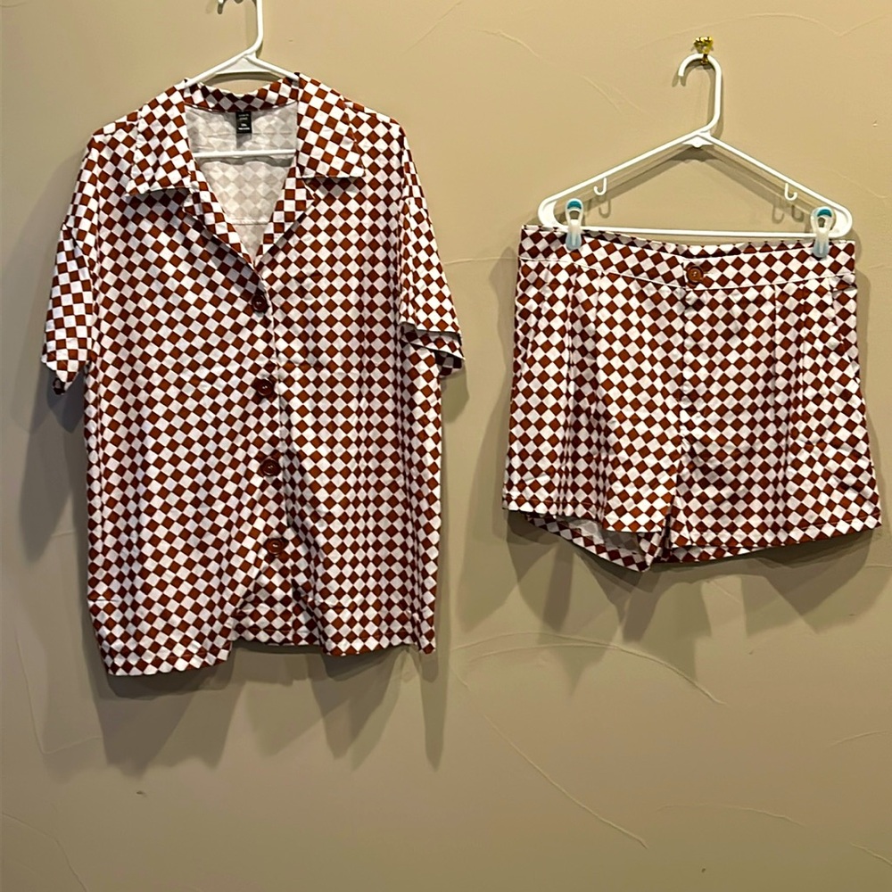 SHEIN CURVE NWOT burnet orange & white checkered shirt and short set size 2XL